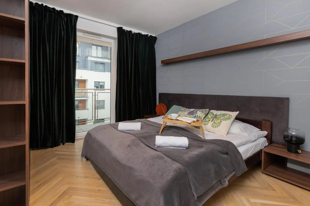 Superior Apartment With Balcony & Parking Gdansk By Noclegi Renters Prestige