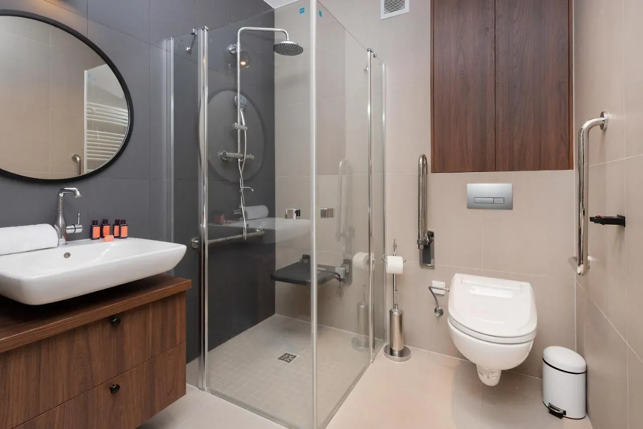 Superior Apartment With Balcony & Parking Gdansk By Noclegi Renters Prestige
