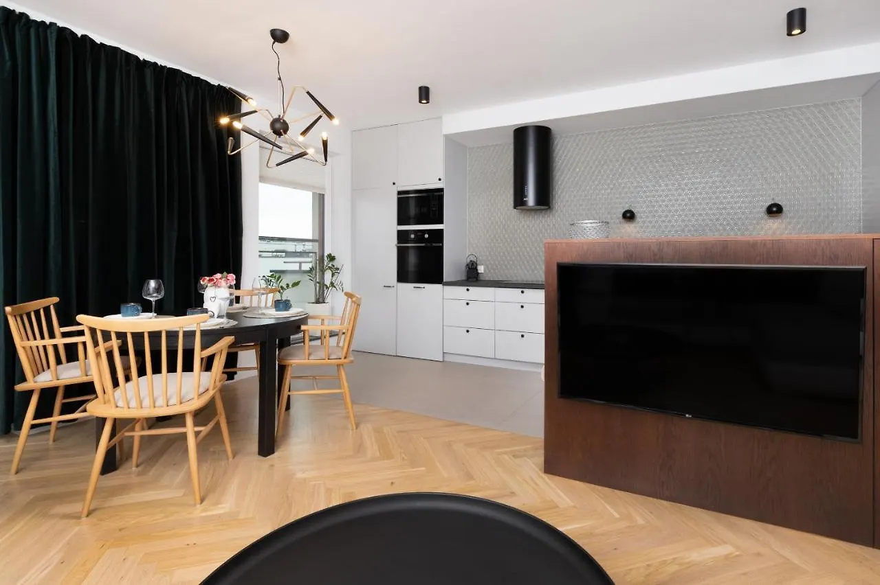 Superior Apartment With Balcony & Parking Gdansk By Noclegi Renters Prestige